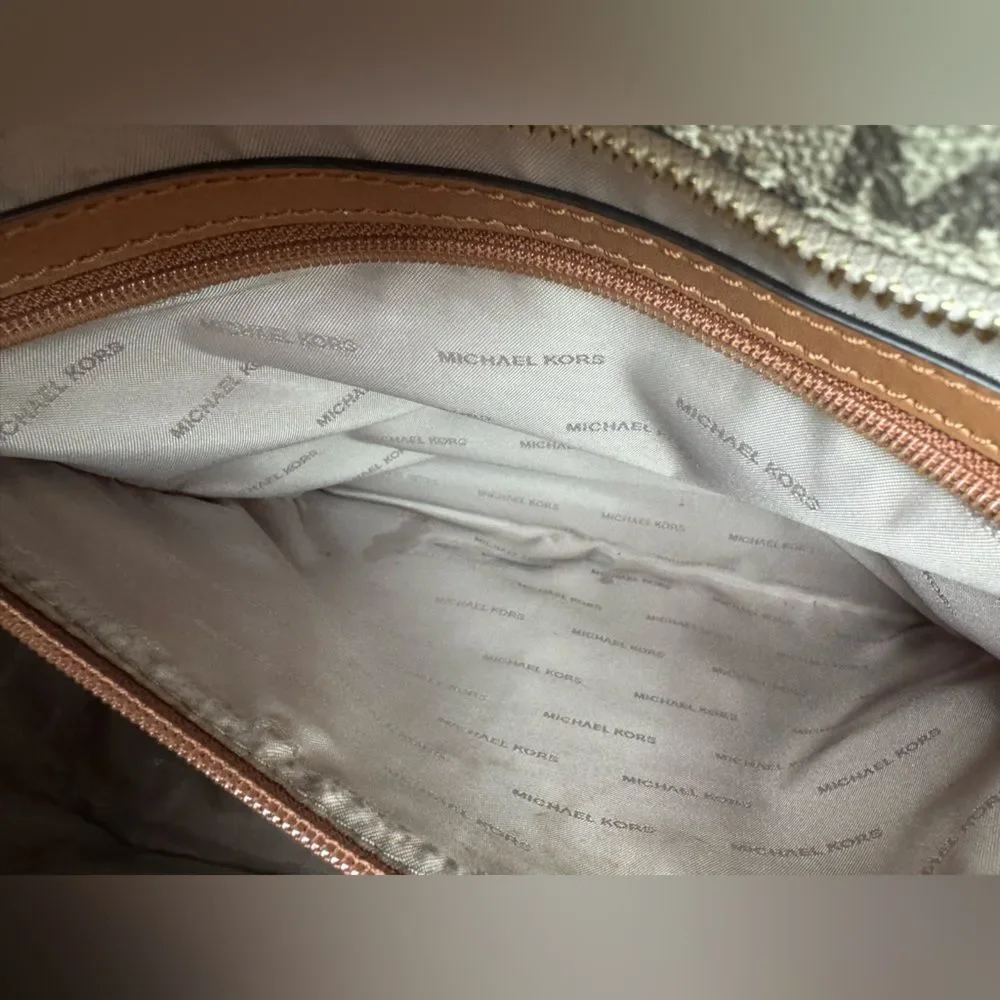 Michael Kors Emry XL Top Zip Tote - Picture 9 of 9